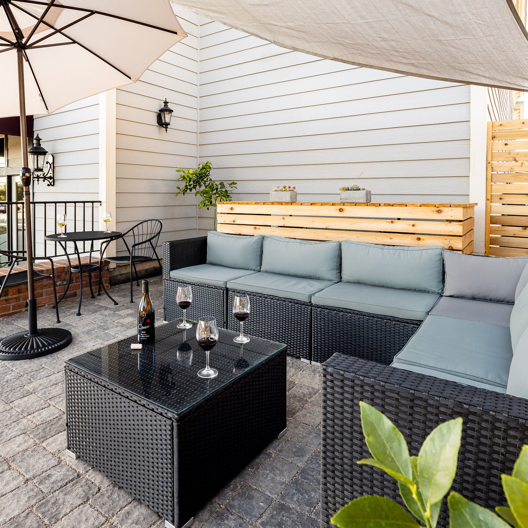 Patio Carr Vineyards and Winery